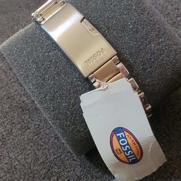 Fossil Two-Tone Silver and Gold Watch - Picture 3 of 4